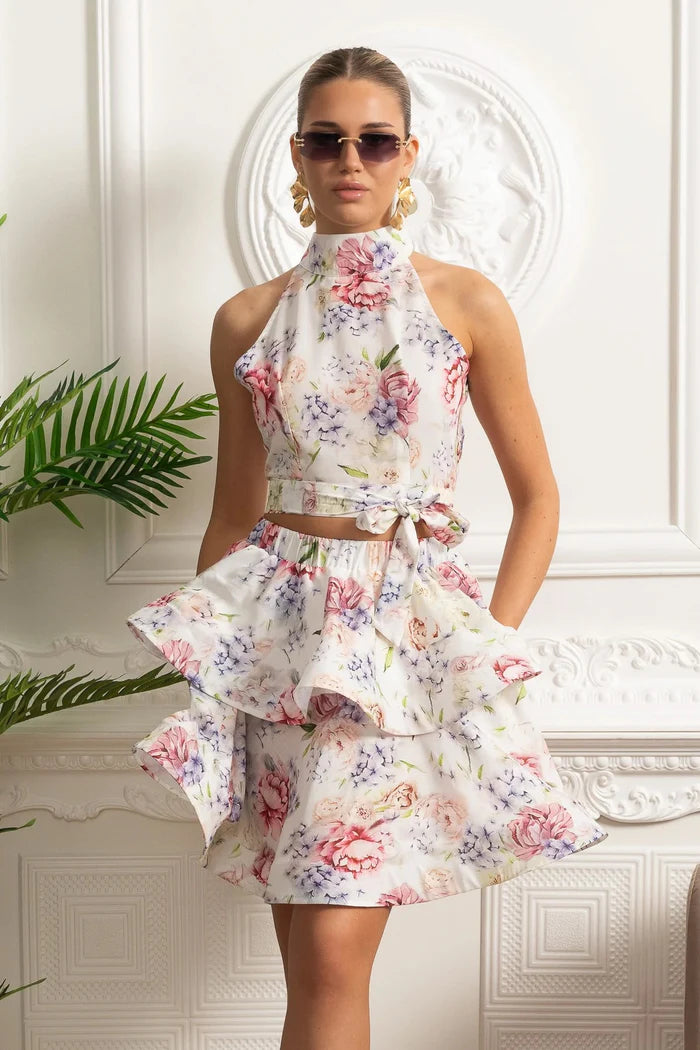 Conjunto – Top Estampado Sem Mangas + Saia Curta Plissada de Cintura Alta