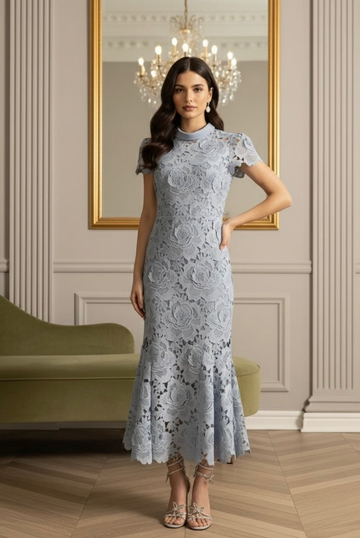 Vestido Renda Bordada – Elegância Sofisticada