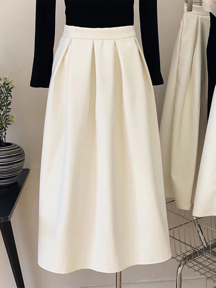 Saia Midi com bolsos alfaiataria