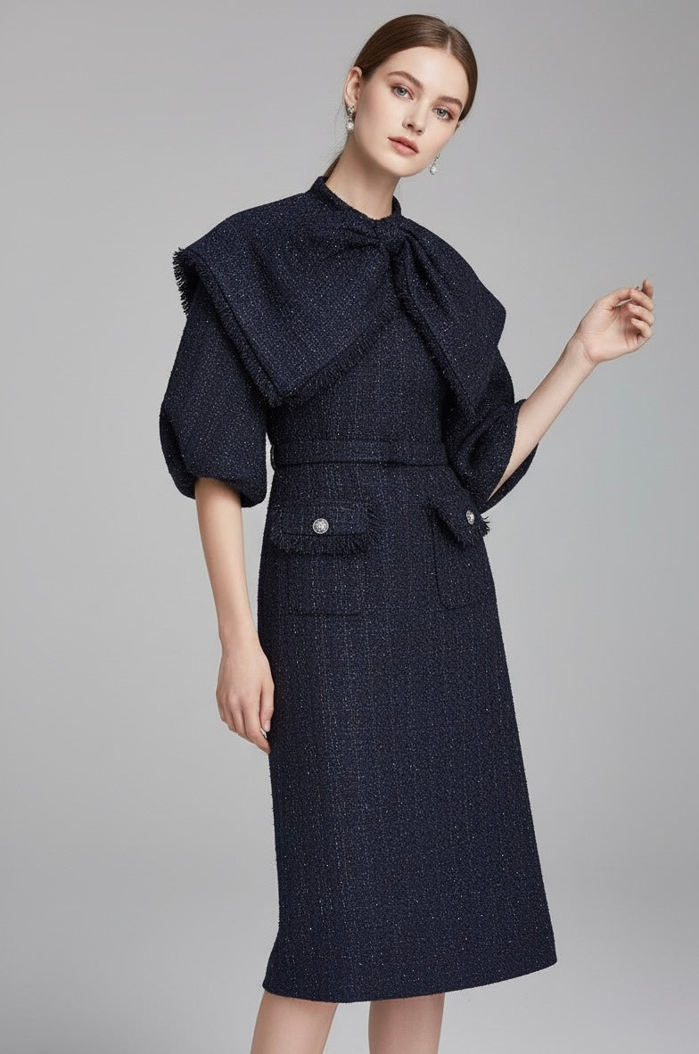 Vestido Tweed – Laço com Tassel, Manga Bufante, Cintura Alta, Slim Vintage Elegante
