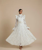 Vestido com Renda e Decote em V – Elegância Clássica com Cintura Império