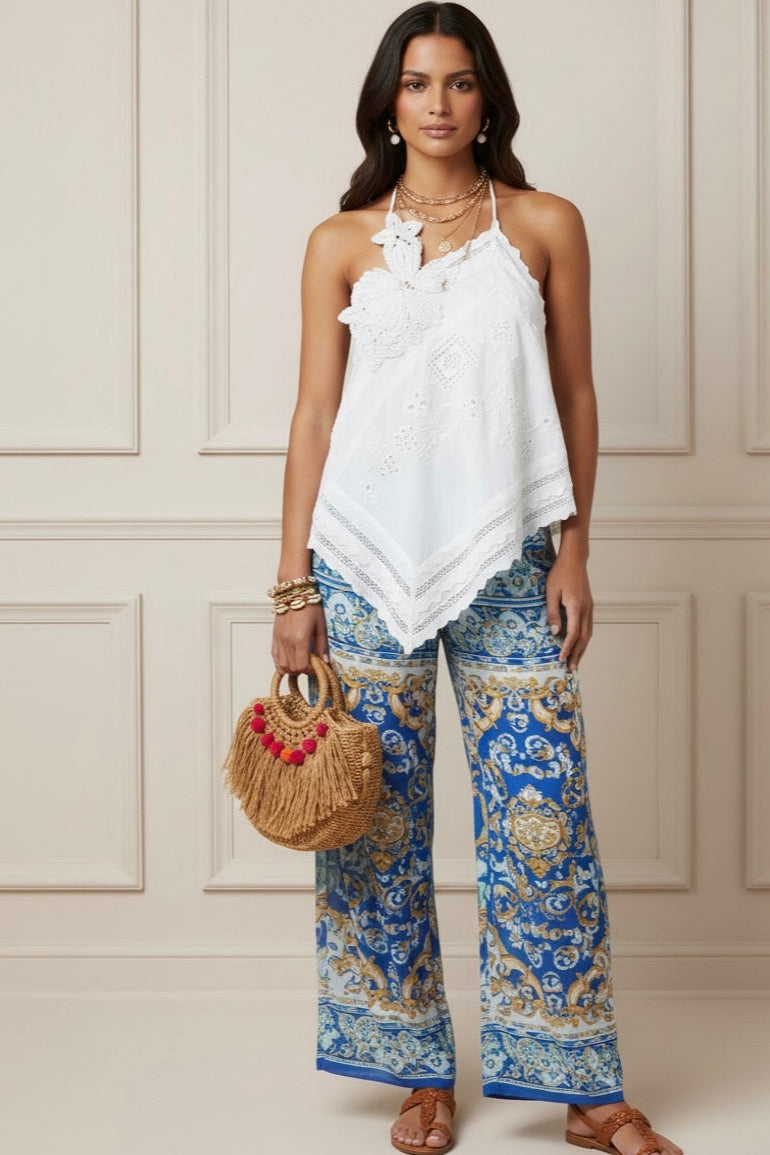 Top Elegante de Amarração com Bordado e Recorte Halter