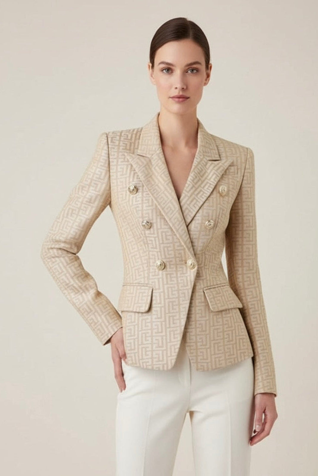 Blazer com detalhe em alfaiataria jacquard - botões timbrados