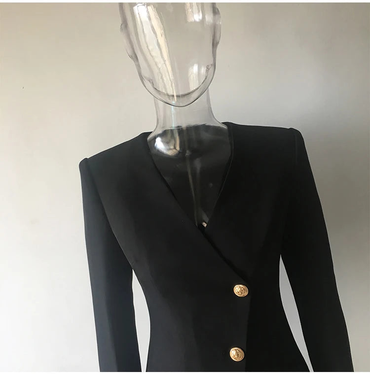 Vestido Curto Preto  – Elegância Atemporal