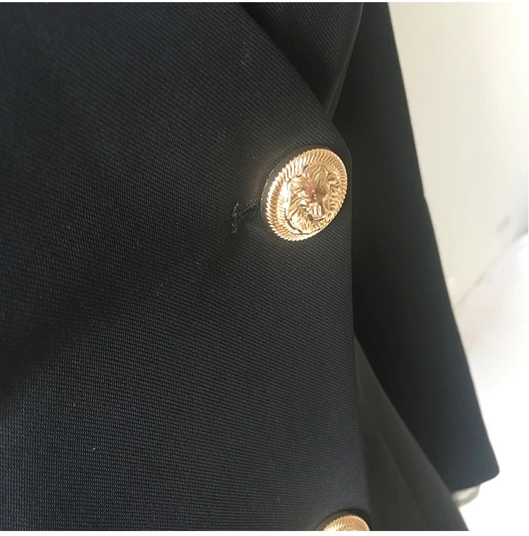 Vestido Curto Preto  – Elegância Atemporal