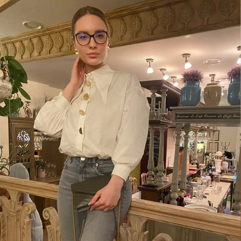 Blusa Elegante Retrô – Sofisticação e Estilo