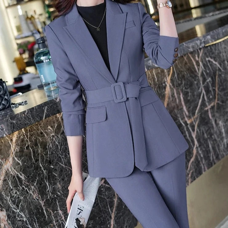 Conjunto Alfaiataria Blazer e Calça - com cinto