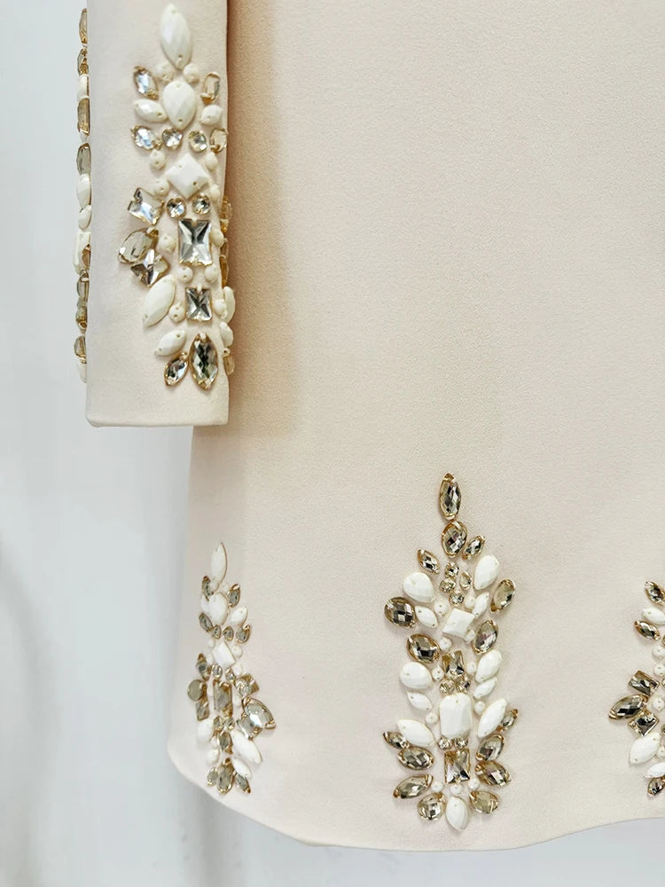 Vestido Bordado à Mão – Elegância e Sofisticação