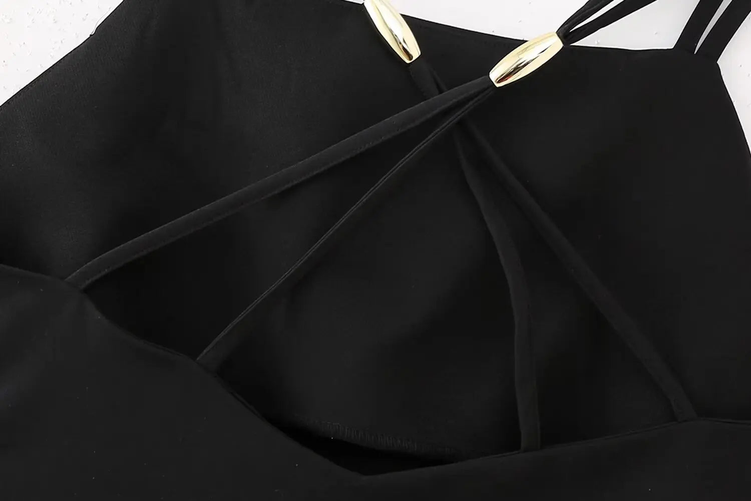 Regata Alcinha Com detalhe nas Costas - Alfaiataria