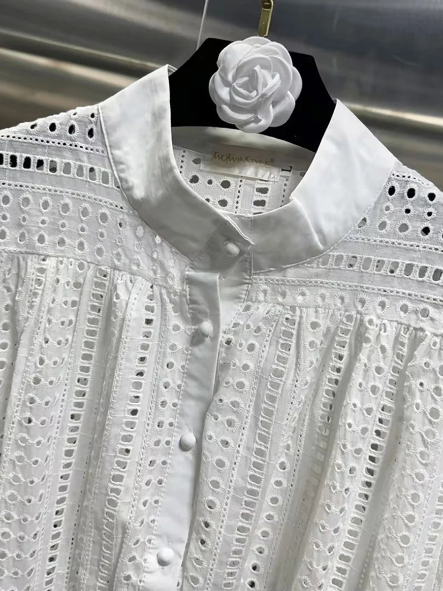 Vestido Curto  e Manga Bufante – Sofisticação Moderna com Toque Romântico