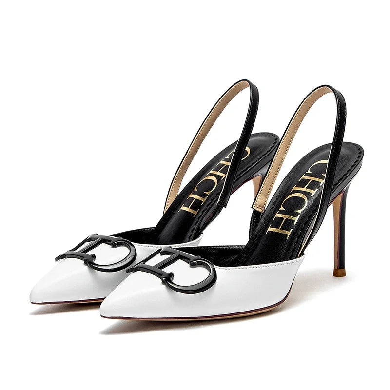 Scarpin CHCH Clássico com Bico Fino – Elegância, Versatilidade e Acabamento Refinado