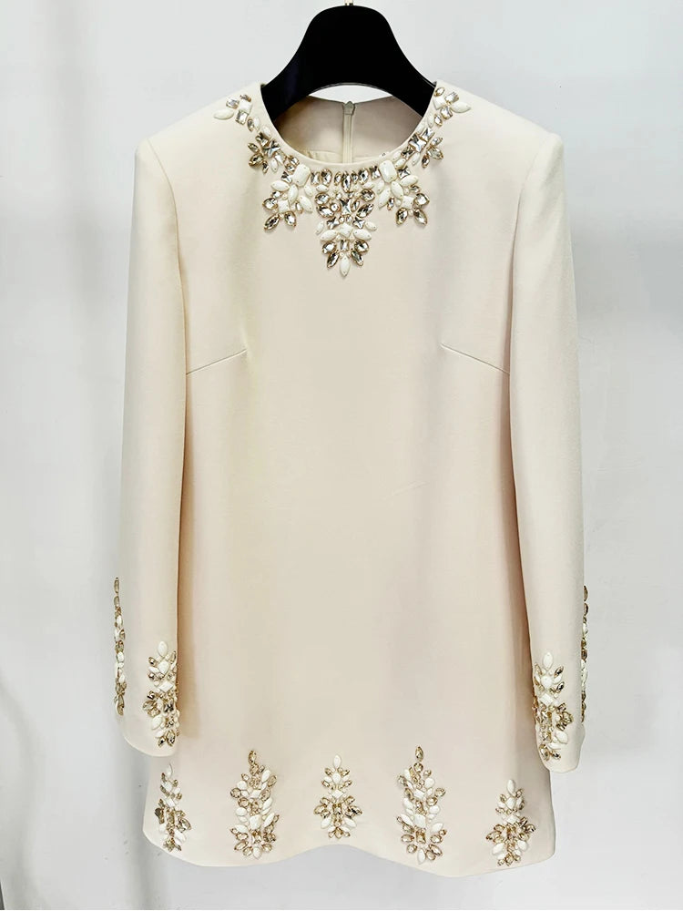 Vestido Bordado à Mão – Elegância e Sofisticação