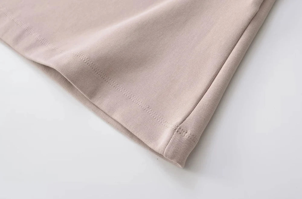 Regata Basic Alça Fina- Versatilidade e Sofisticação