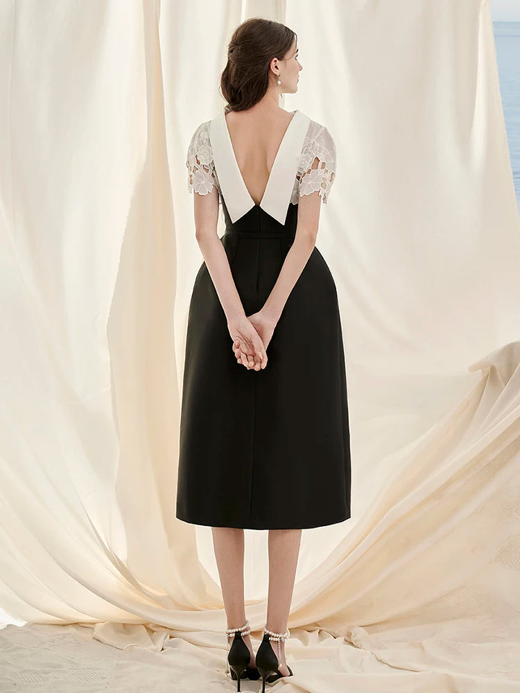 Vestido Couture em Renda  – Modelo Sem Costas com Recortes em Patchwork e Cintura Alta Esculpida