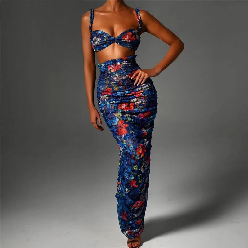 Conjunto Estampado Elegante – Top Sem Alças e Saia Longa com Detalhe Ruched