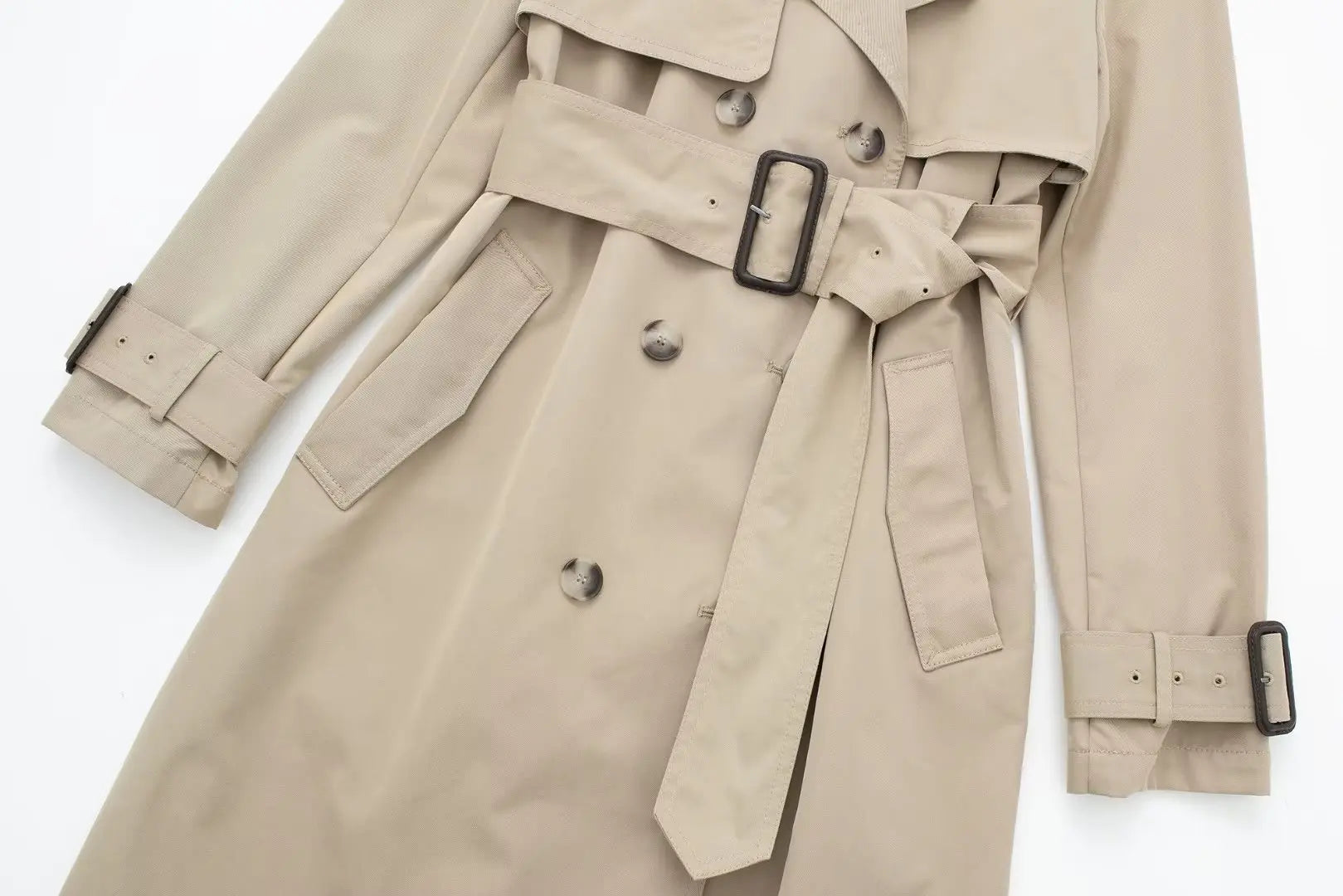 Trench Coat Feminino Slim com Gola e Cinto