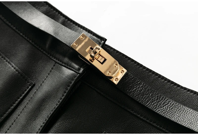Shorts Couro Legitimo - Com Cinto