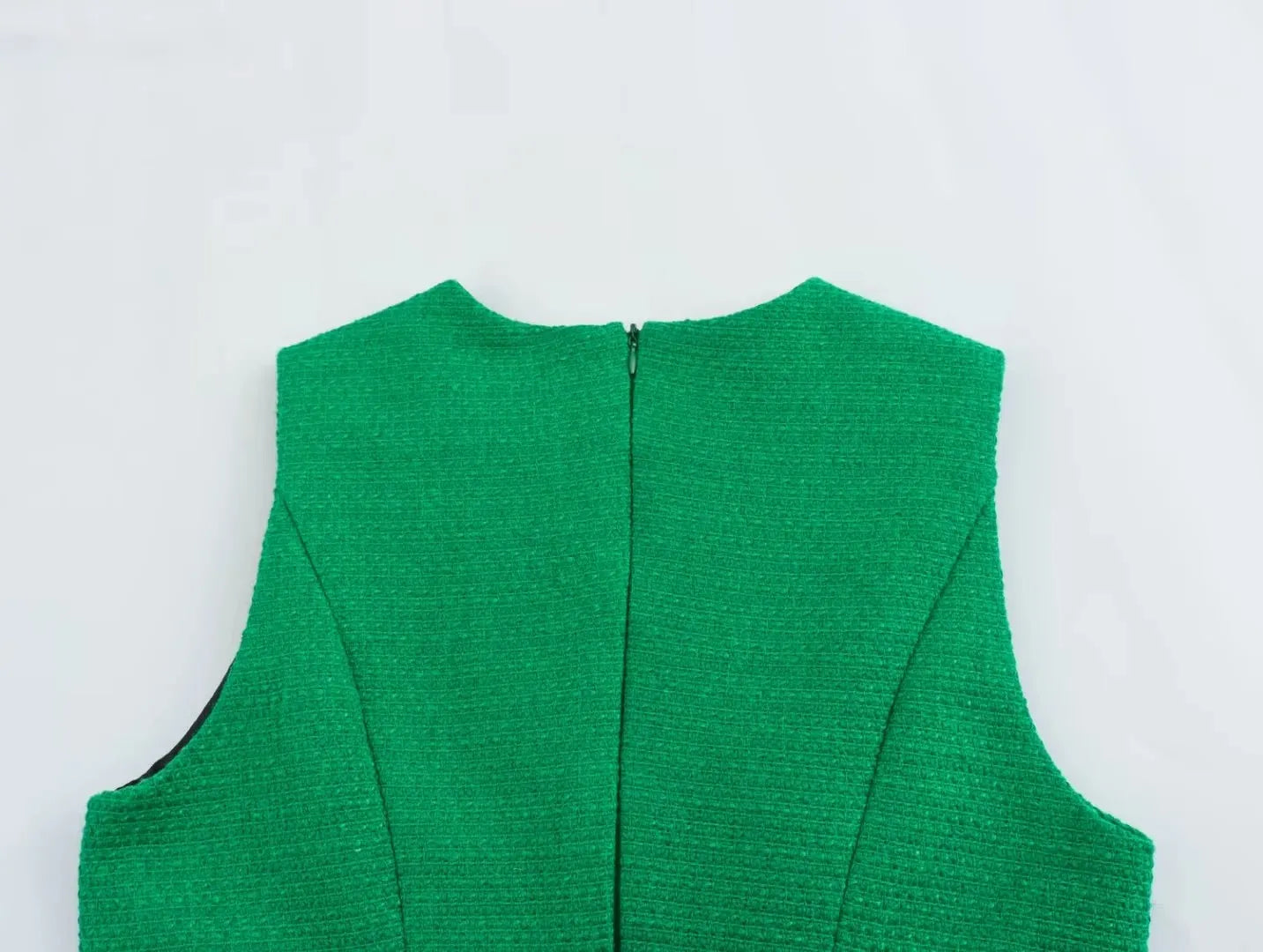 Vestido Tubinho Com decote quadrado - Novidade