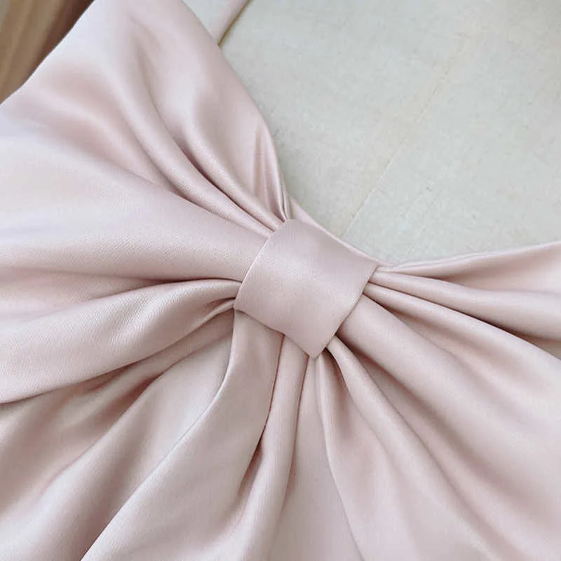 Colete com Laço Grande e Alças Finas - Estilo Sexy e Elegante