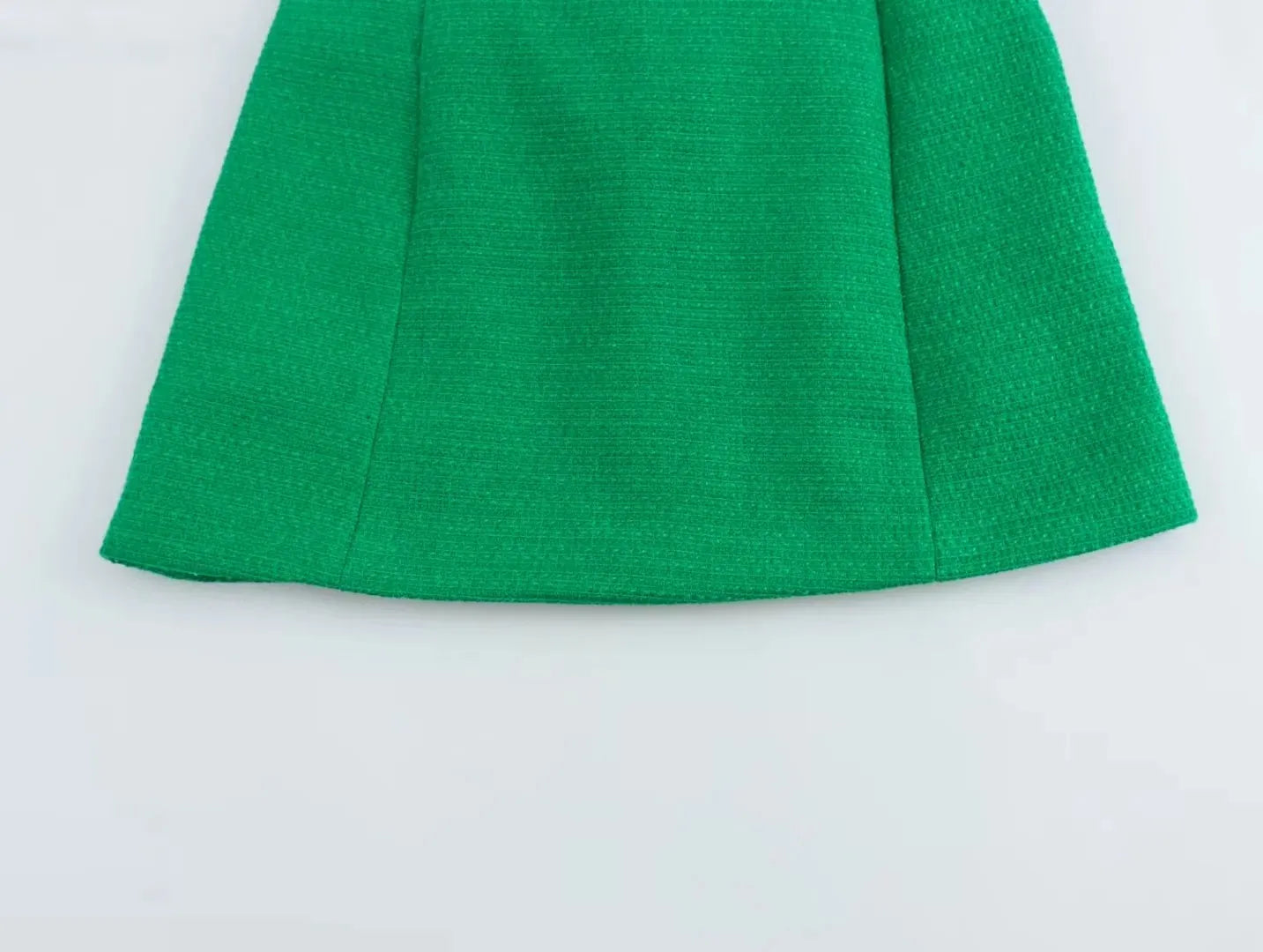 Vestido Tubinho Com decote quadrado - Novidade