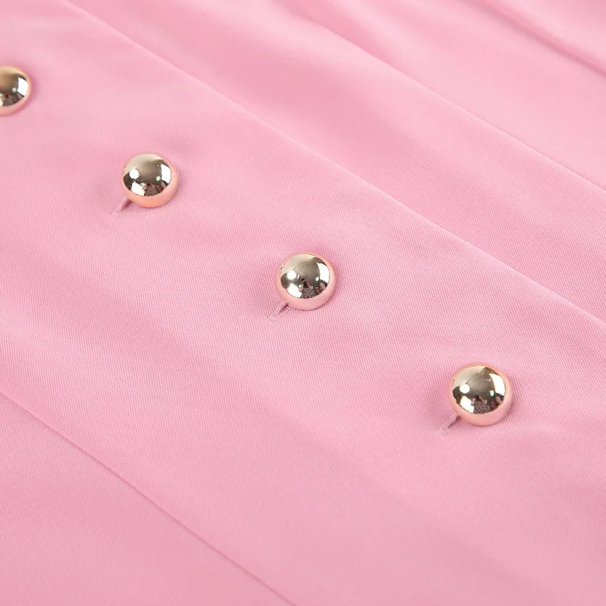 Vestido Polo e Botões Dourados - Estilo e Sofisticação
