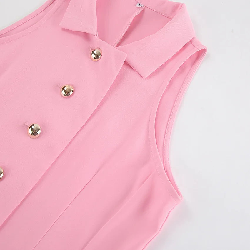 Vestido Polo e Botões Dourados - Estilo e Sofisticação
