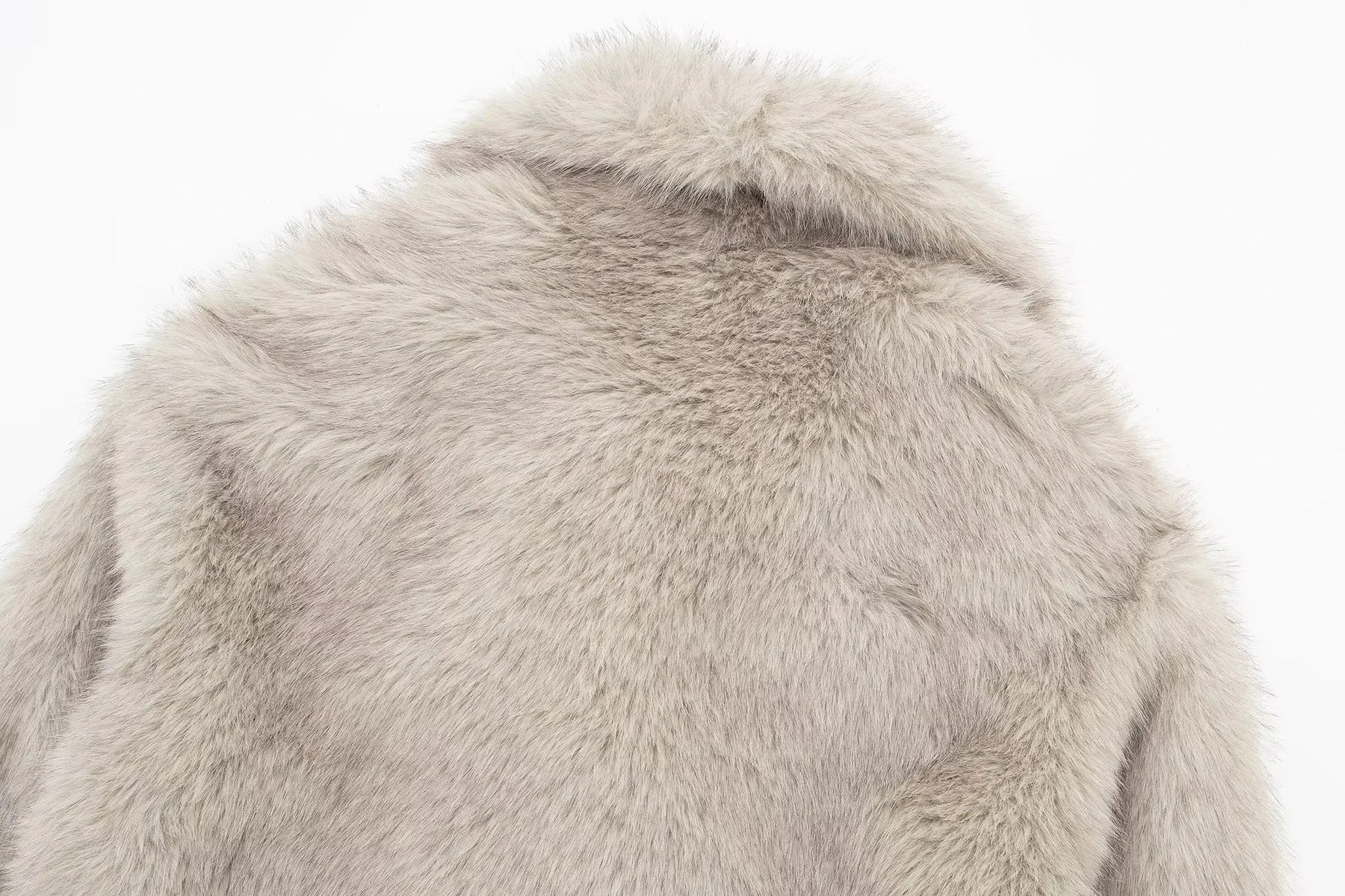 Casaco de Pelo ecologico -  Elegante e sofisticado
