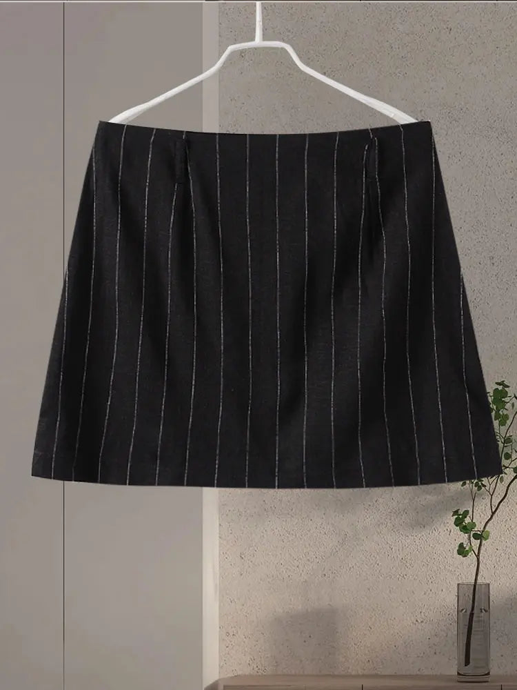 Conjunto Listrado - Colete e Mini Saia, Sem Mangas, Casual Elegante