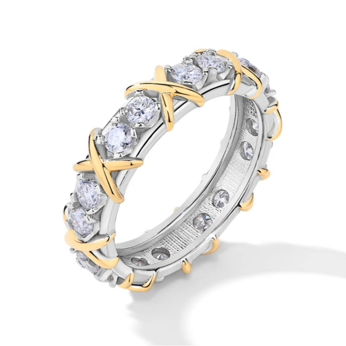 Anel Cravejado com Zircônias e Prata S925 – Elegância e Sofisticação