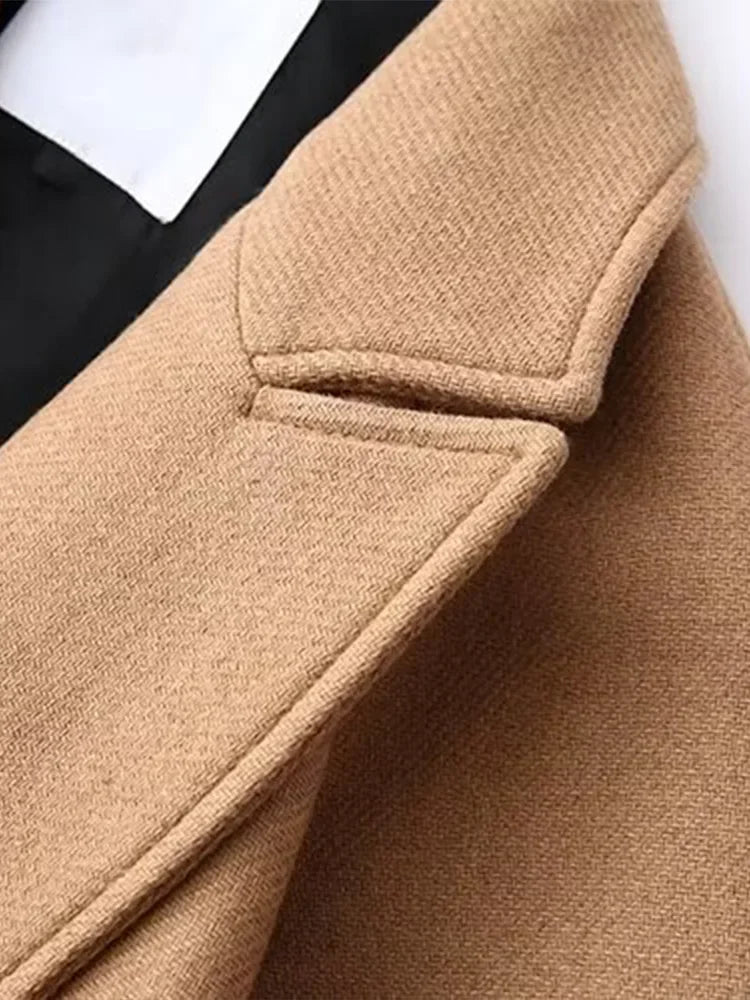 Casaco Longo – Estilo, Conforto e Sofisticação