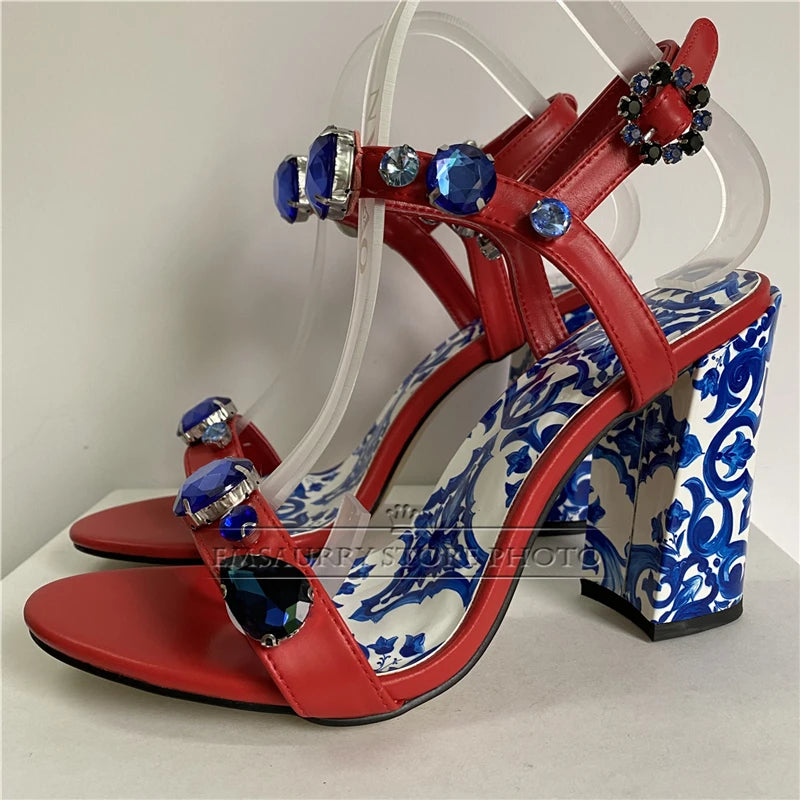 Sandália Luxuosa Diamond Crystal – Estampa Azul e Branco