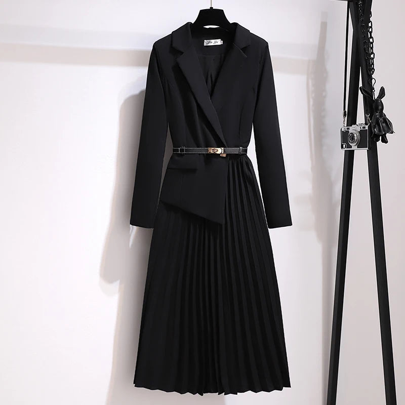 Vestido com saia plissada - Elegante