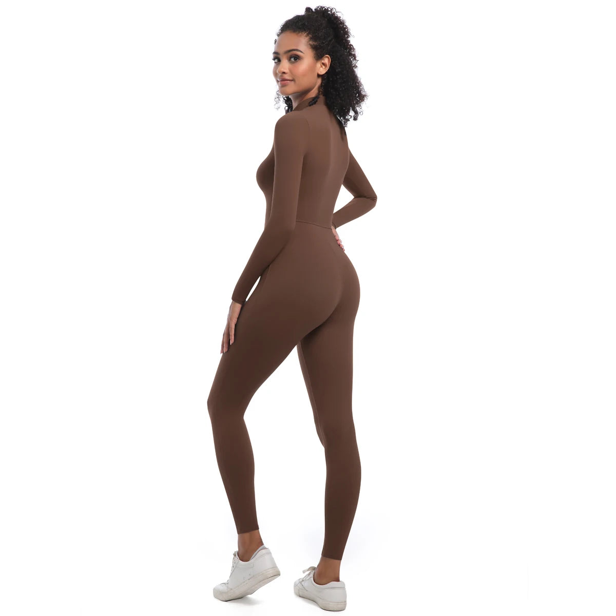 Macacão Fitness Feminino com Zíper Frontal – Modelagem Anatômica e Performance Elegante