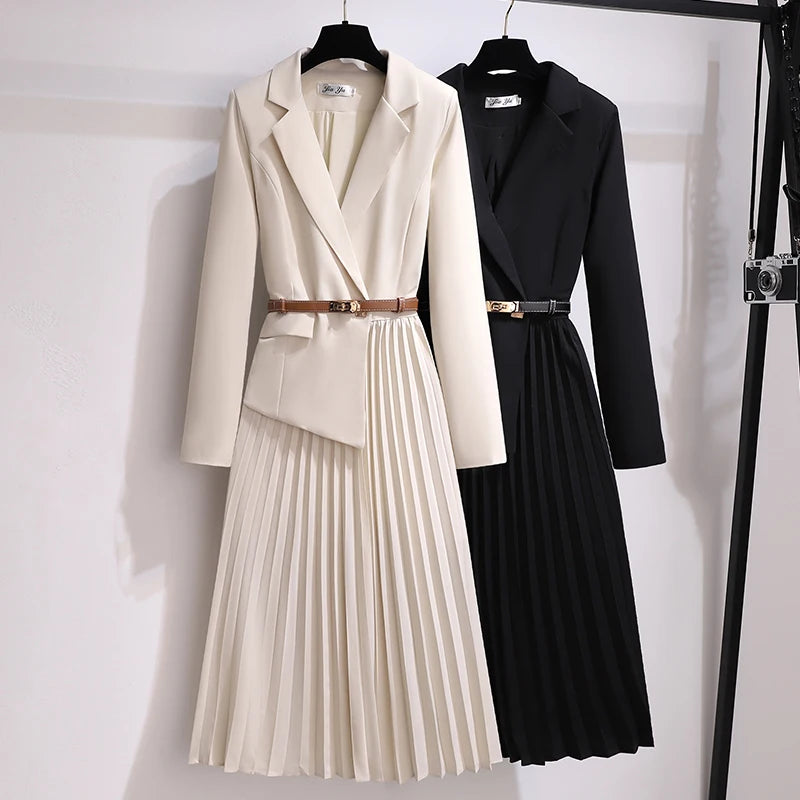 Vestido com saia plissada - Elegante