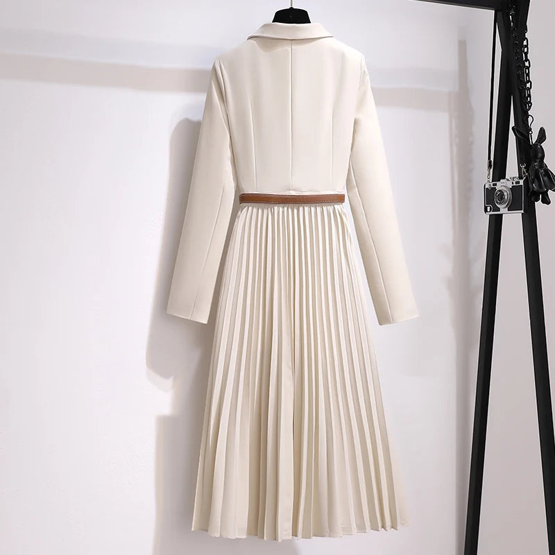 Vestido com saia plissada - Elegante