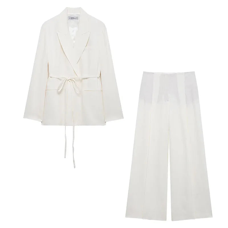 Conjunto de Blazer com Laço e Calça Cintura Alta – Elegância Sofisticada para a Meia-Estação