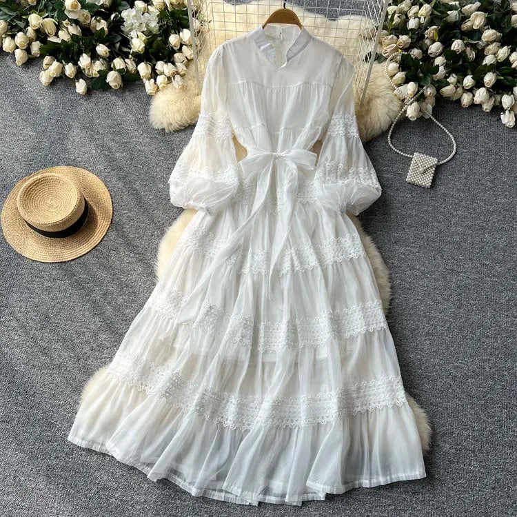 Vestido Renda Longo com Manga Bufante – Renda Delicada e Faixa Ajustável