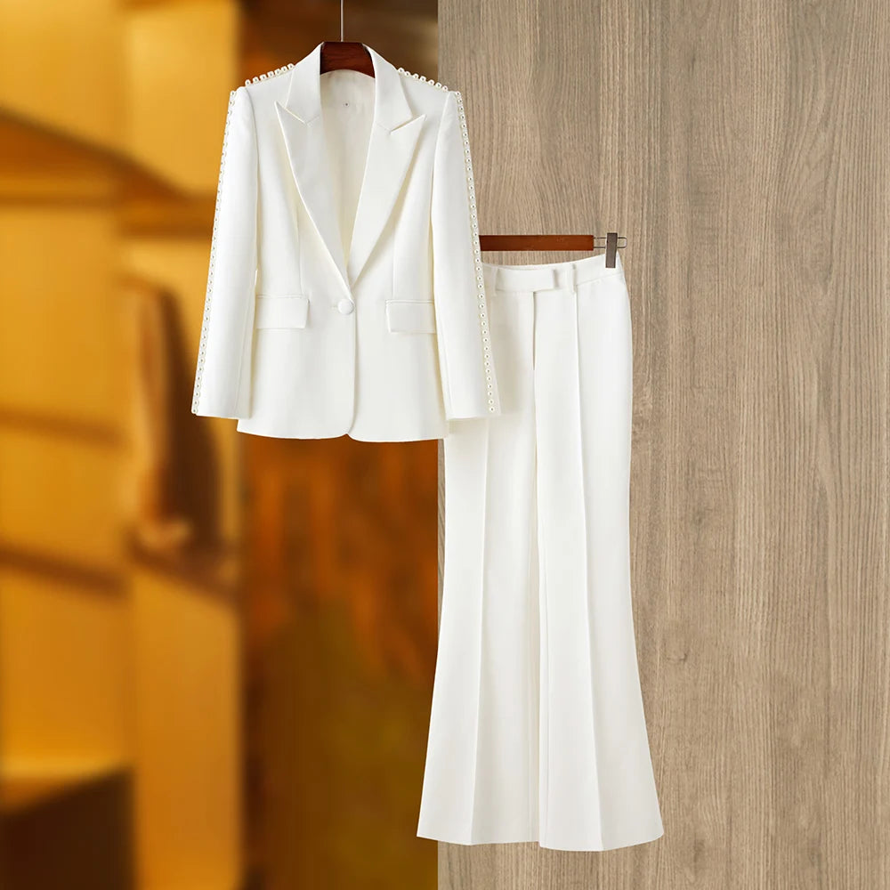 Conjunto calça e blazer bordado com Pérolas  - Alta costura