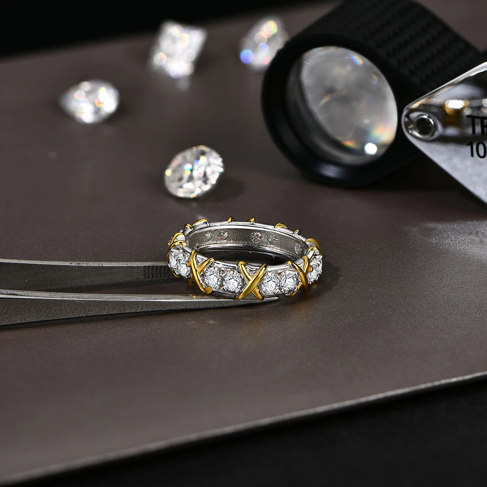 Anel Cravejado com Zircônias e Prata S925 – Elegância e Sofisticação