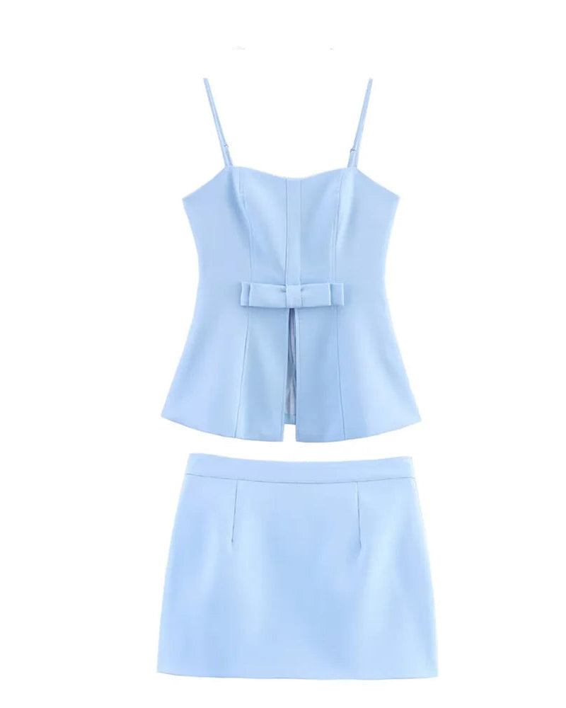 Conjunto Feminino Elegante – Top Tomara-Que-Caia Ajustado + Saia Curta