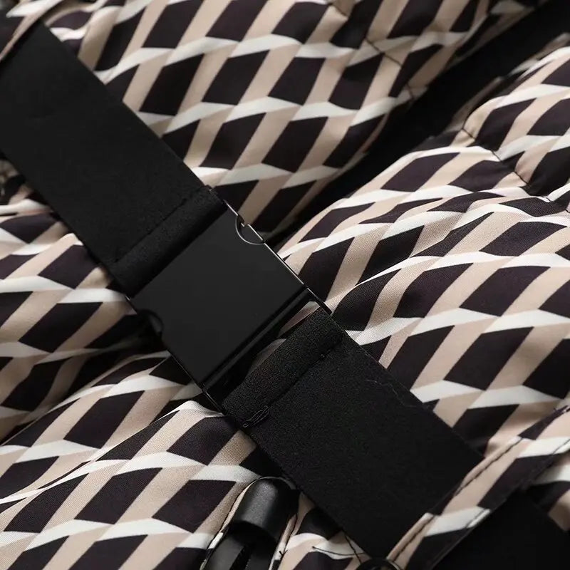 Parka Feminina com Cinto e Gola Alta – Luxo e Conforto para o Inverno