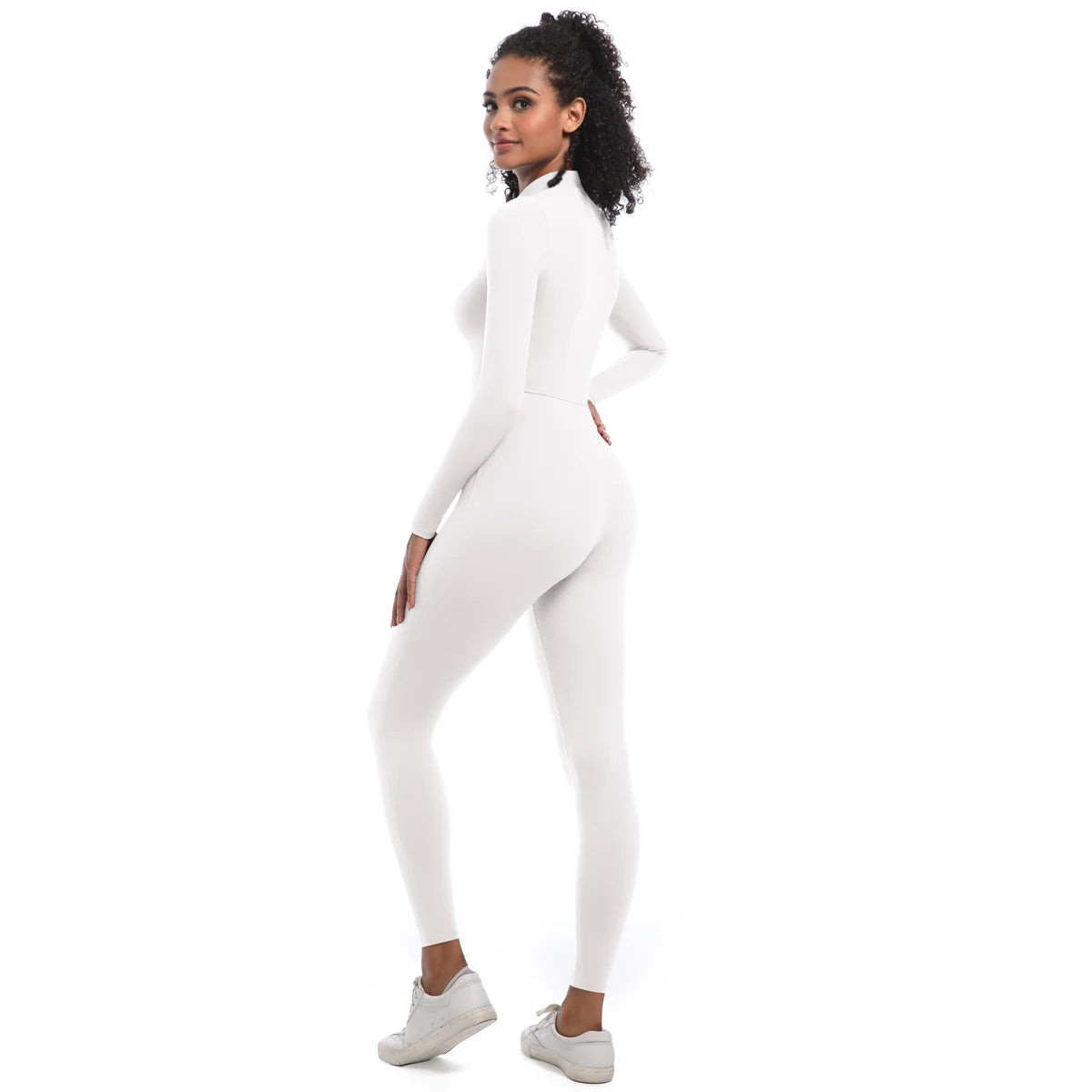 Macacão Fitness Feminino com Zíper Frontal – Modelagem Anatômica e Performance Elegante