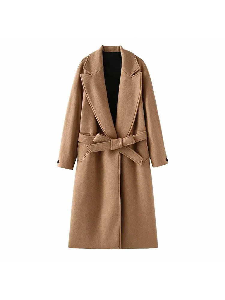 Casaco Longo – Estilo, Conforto e Sofisticação