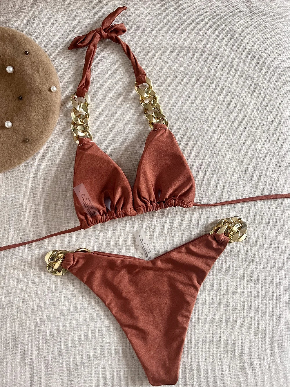 Biquíni Corrente Dourada - Elegância na Praia