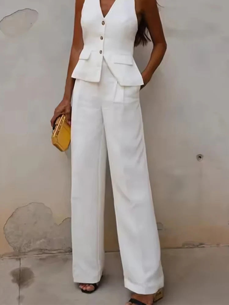 Conjunto Colete Halter Sem Mangas com Bolsos + Calça Pantalona Cintura Alta, Look Executivo Moderno