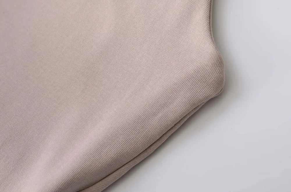 Regata Basic Alça Fina- Versatilidade e Sofisticação