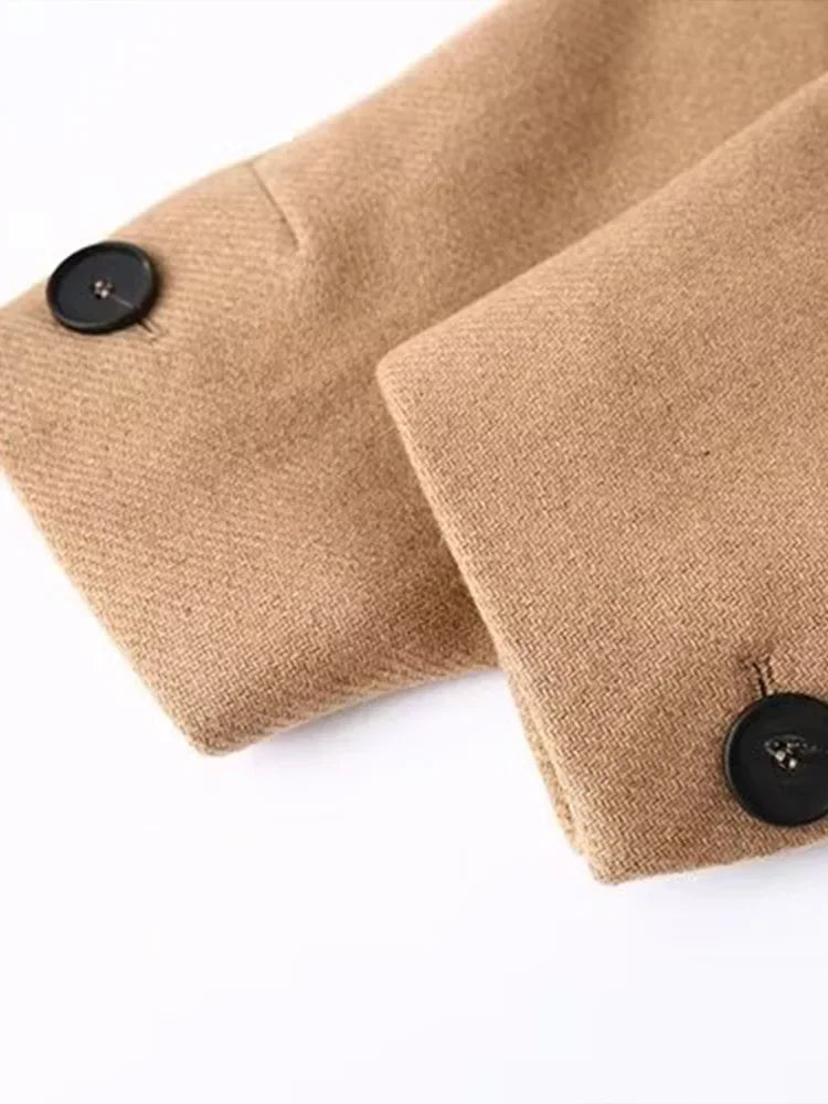 Casaco Longo – Estilo, Conforto e Sofisticação