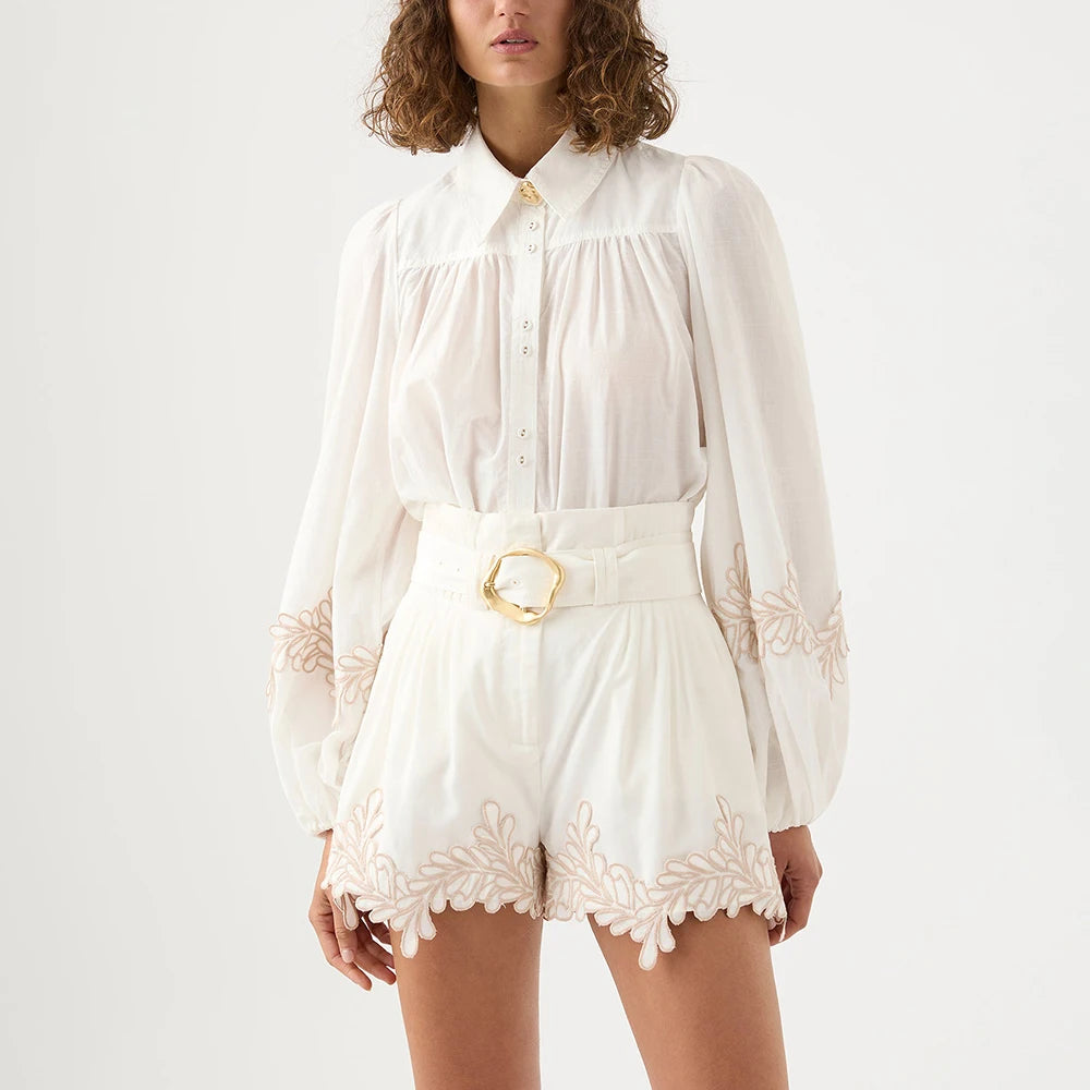 Conjunto bordado com cinto - Novidade