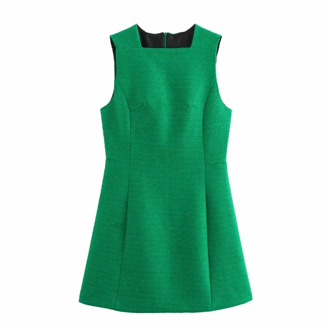 Vestido Tubinho Com decote quadrado - Novidade