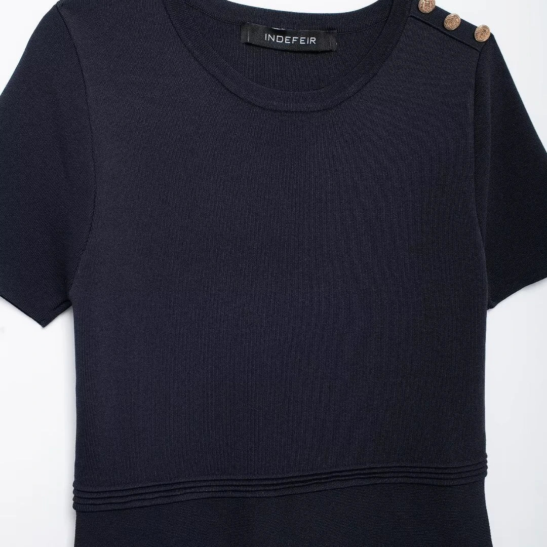 Mini Vestido Vintage com Plissado Elegante – Perfeito para Noite e Verão
